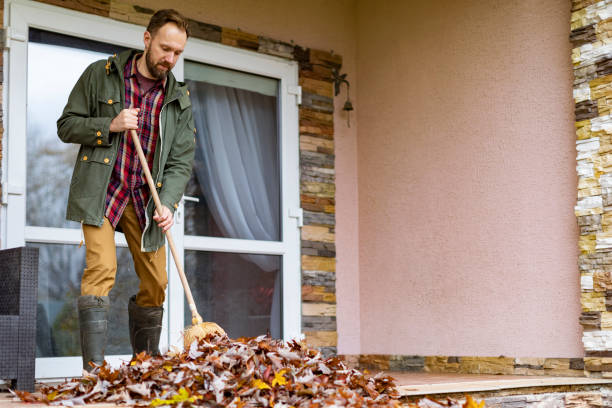 Best Garage Cleanout Services  in Triangle, VA